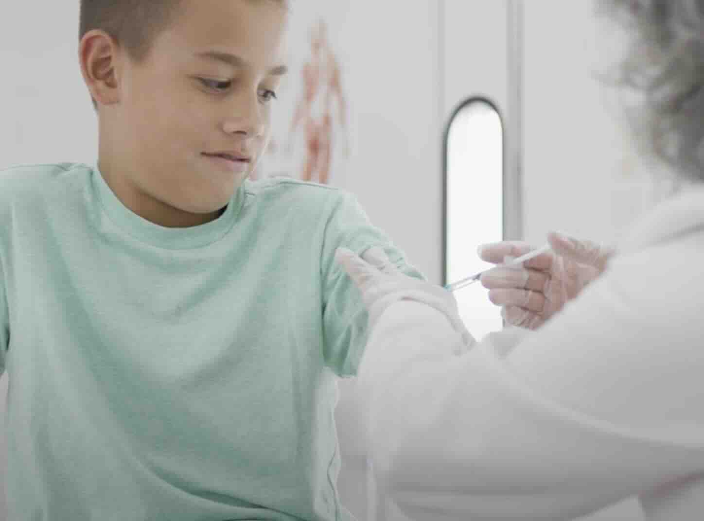 Erkeklere HPV Aşısı Nedir? Kimlere, Ne Zaman ve Neden Yapılır?
